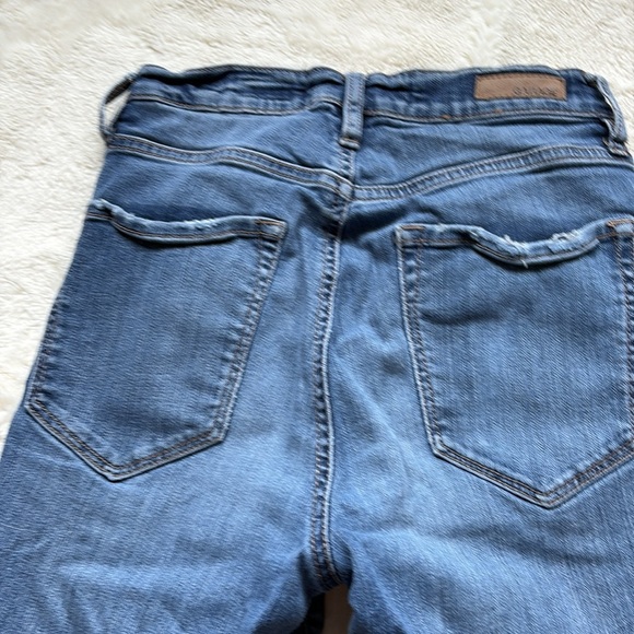 Garage Rose Embroidered Blue Skinny Jeans High Rise Size 03 - Picture 6 of 7